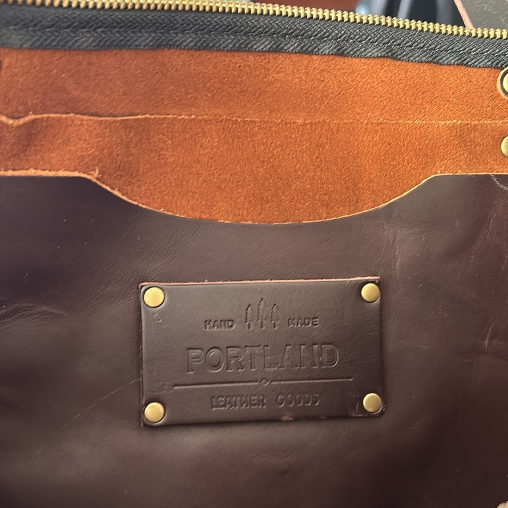Portland Leather goods lg. zip tote - Picture 6 of 9
